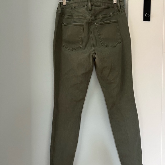 Universal Thread stretch Green pants - Picture 2 of 6